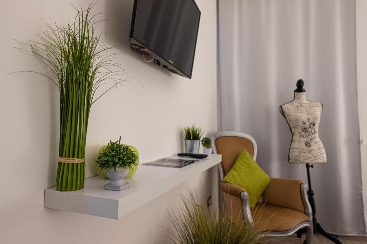 Apartament Il Giardino Di Sybar Lecce Zewnętrze zdjęcie